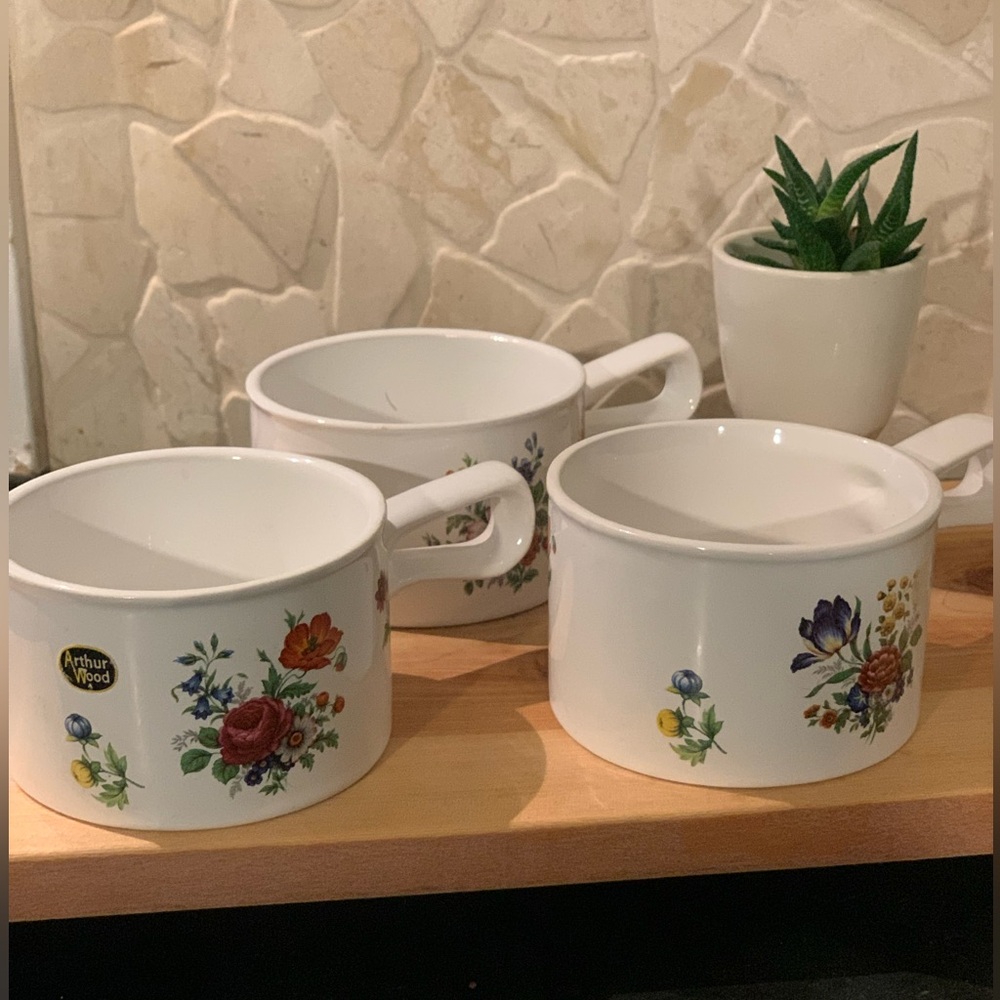 ARTHUR WOOD | Set of 3 | Vintage “Country Flowers” Mugs with Extended Handles